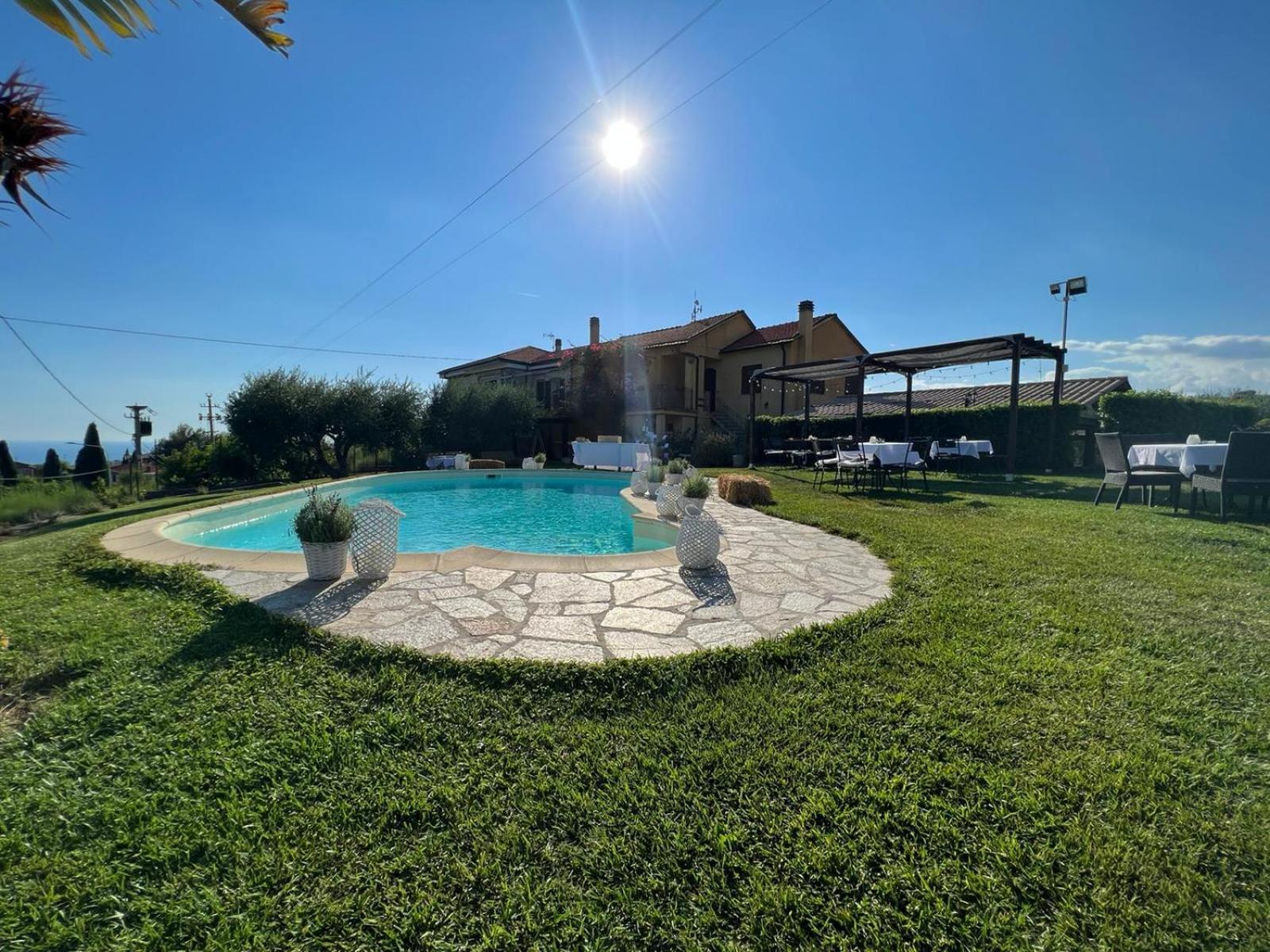 Agriturismo CÀ DÜ NONU Vallebona Exterior foto